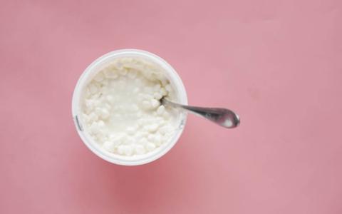 If you see a vaginal discharge that looks like cottage cheese; chances are, you have a yeast infection. This symptom, is one of the best indicators, of a vaginal yeast infection.