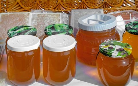 Truth be told, artificial honey will work well at stopping a yeast infection!  Natural honey does work somewhat better; possibly due to phytochemicals in the honey.  Osmolarity is the key reason honey stops Candida.