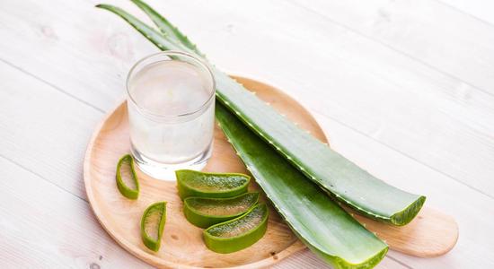 Aloe vera gel can be used to help reduce the severity of a yeast infection.  It is a great natural home remedy for this condition!