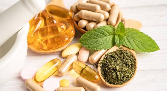 When your dealing with a yeast infection, it’s a good idea to taking in some dietary supplements.  This can help ensure your immune system is at its best.